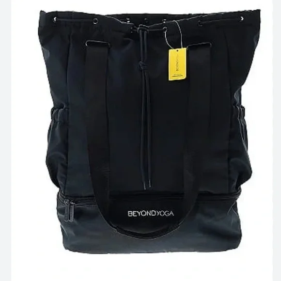 Beyond Yoga bag - NWT NWT Beyond Yoga Convertible Gym Bag Backpack Black - $45 (48  main image 3